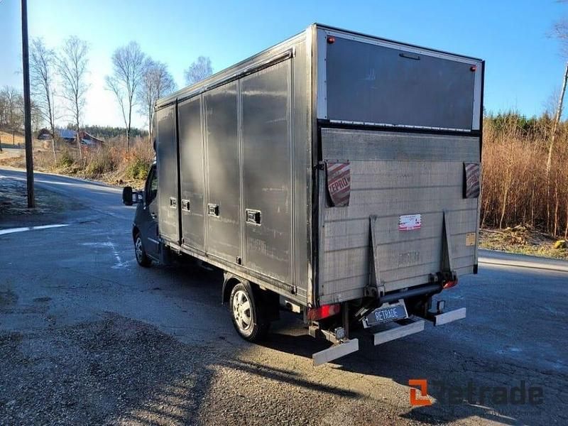 Begagnad Opel Movano 125 HK (91 kW) 2011 Grå Minibuss