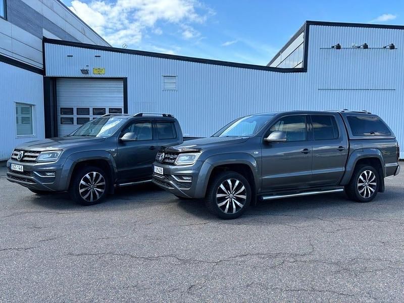 Grå metallic Begagnad 2017 VW Amarok Pickup | 143 000 kr - Bild 1/1