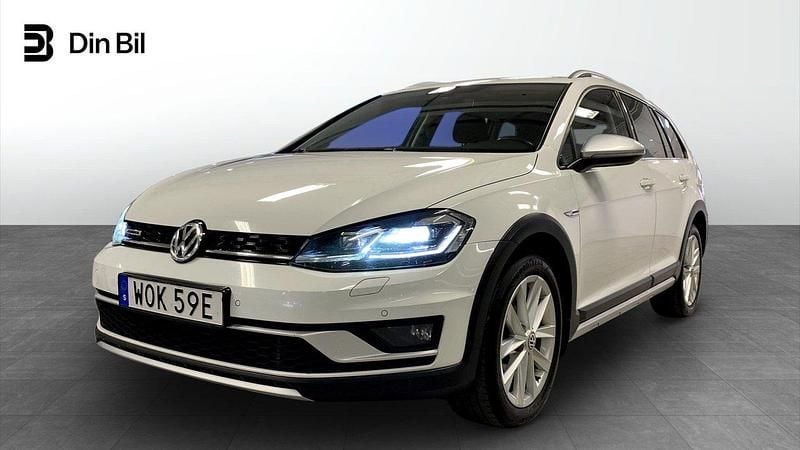 Vit Begagnad 2019 VW Golf Alltrack Kombi | 229 900 kr (Marknadspris) - Bild 1/4