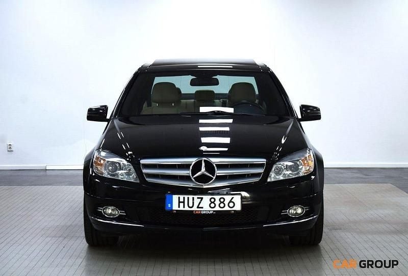 Svart Begagnad 2009 Mercedes C180 Avantgarde Sedan | 105 000 kr (Lite dyr) - Bild 1/4