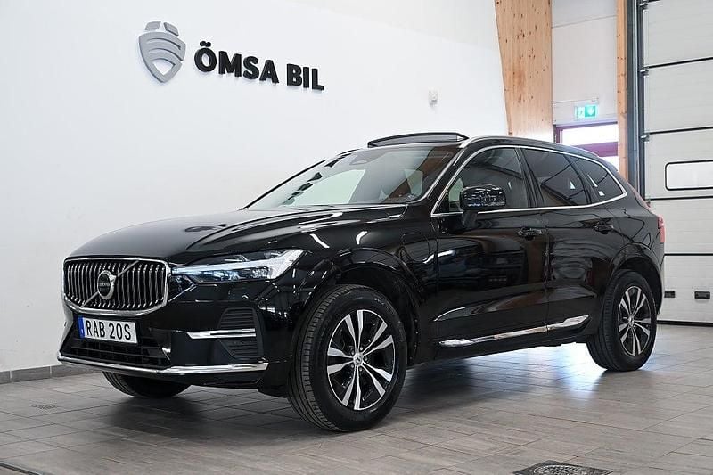 Begagnad Volvo XC60 Core 350 HK (257 kW) 2022 Svart SUV