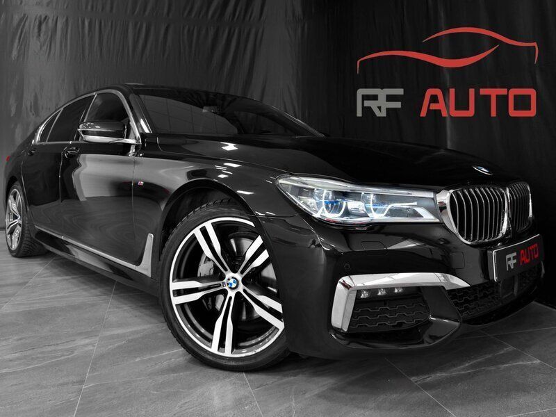 Svart Begagnad 2017 BMW 740 M Sport Sedan | 449 900 kr - Bild 1/4