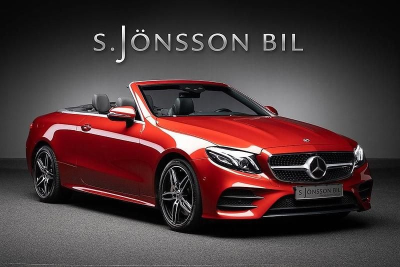 Hyacintröd metallic Begagnad 2018 Mercedes E400 AMG Cab | 499 000 kr - Bild 1/4