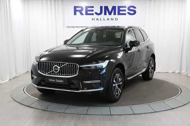 Mörkblå (blå) Begagnad 2022 Volvo XC60 Core SUV | 469 500 kr (Lite dyr) - Bild 1/4