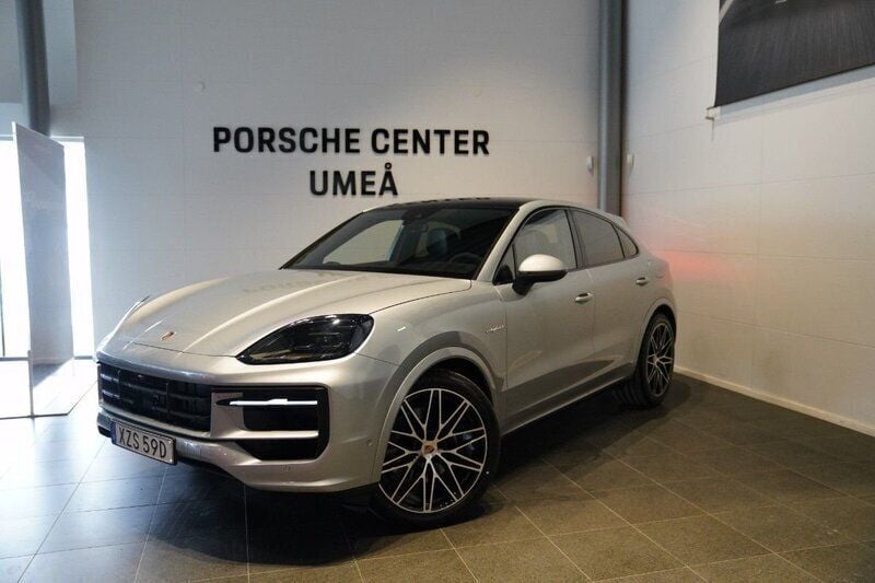 Begagnad Porsche Cayenne 471 HK (346 kW) 2024 Silver SUV