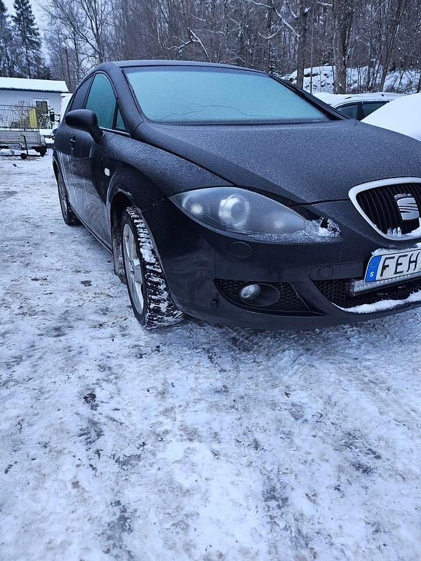 Begagnad Seat Leon 140 HK (102 kW) 2007 Halvkombi