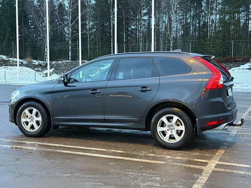 Begagnad Volvo XC60 R-Design 230 HK (169 kW) 2015 SUV