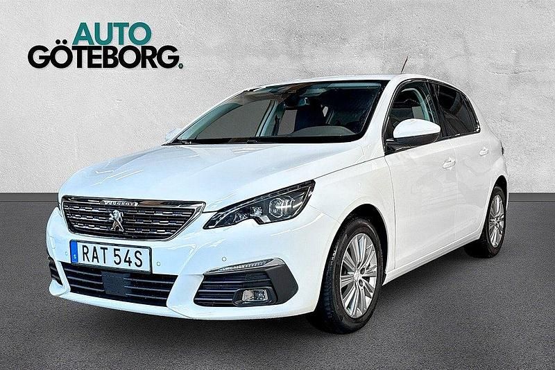 Vit Begagnad 2021 Peugeot 308 Halvkombi | 189 900 kr (Bra pris) - Bild 1/3