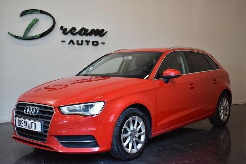 Begagnad Audi A3 Sportback 110 HK (80 kW) 2015 Halvkombi