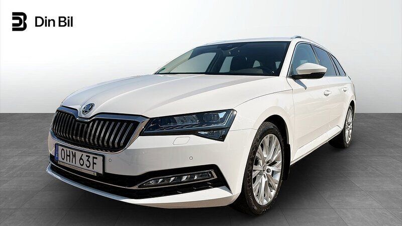 Vit Begagnad 2019 Skoda Superb Style Kombi | 299 900 kr (Bra pris) - Bild 1/4