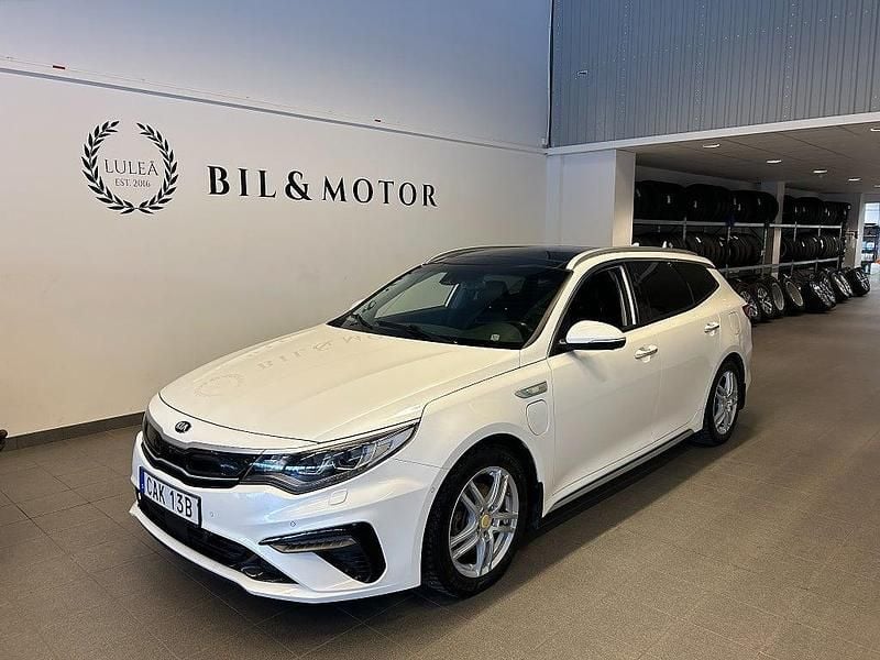 Vit Begagnad 2019 Kia Optima Hybrid Advance Sedan | 199 900 kr (Marknadspris) - Bild 1/4