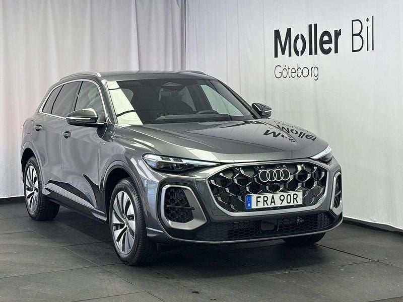 Grå (daytonagrå pärleffekt) Ny 2025 Audi Q5 Sportback SUV | 765 500 kr - Bild 1/4