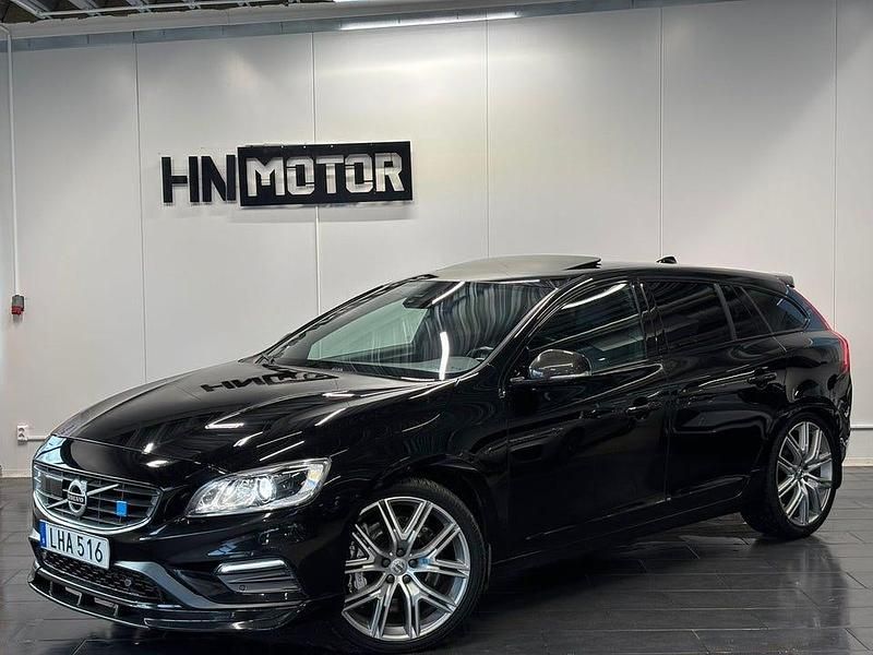 Begagnad Volvo V60 367 HK (269 kW) 2017 Svart Kombi