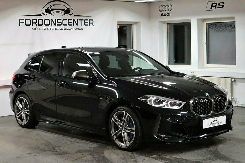 Begagnad BMW M135 M Sport 306 HK (225 kW) 2020 Halvkombi