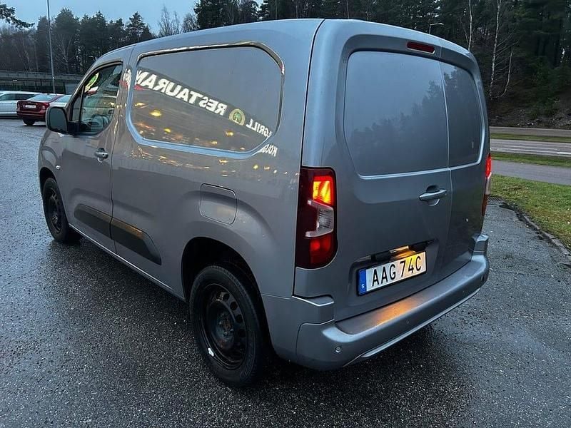 Begagnad Opel Combo 102 HK (75 kW) 2019 Van