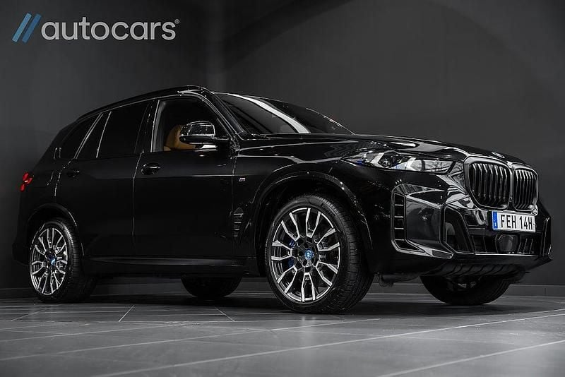 Begagnad BMW X5 M Sport 490 HK (360 kW) 2024 Svart SUV