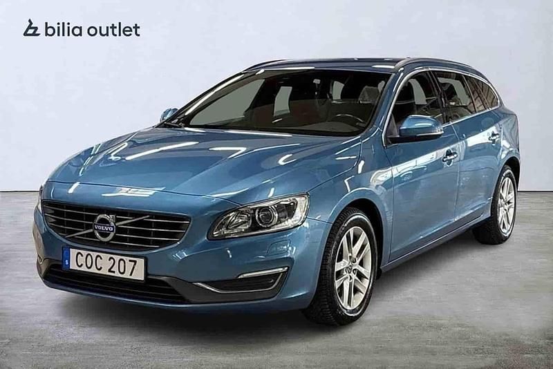 Blå Begagnad 2015 Volvo V60 Kombi | 119 900 kr - Bild 1/1