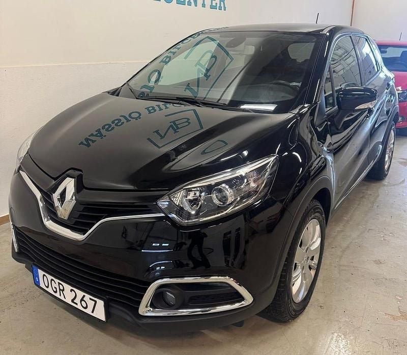 Begagnad Renault Captur 118 HK (86 kW) 2016 Svart SUV