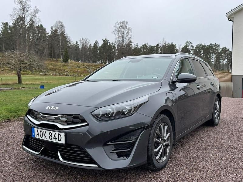 Begagnad 2022 Kia Ceed Sportswagon Advance Kombi | 255 000 kr (Lite dyr) - Bild 1/4