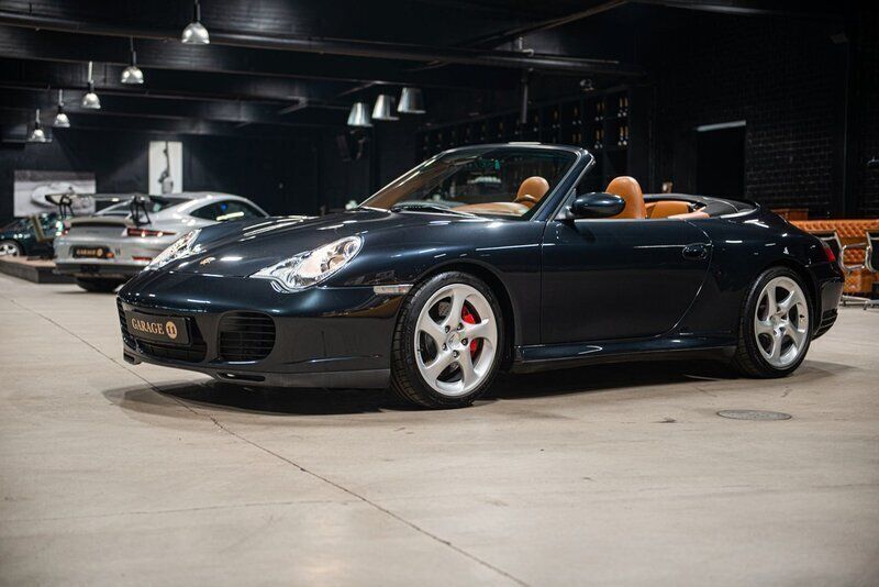 Begagnad 2004 Porsche 911 Carrera 4S Cabriolet Cab | 599 996 kr - Bild 1/4