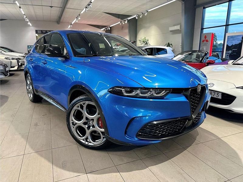 Misano blue Begagnad 2022 Alfa Romeo Tonale Edizione Speciale SUV | 319 900 kr - Bild 1/4