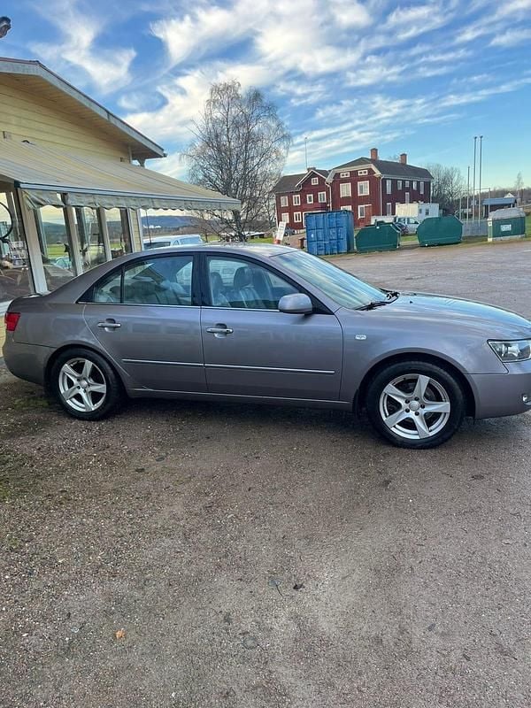 Begagnad 2006 Hyundai Sonata Sedan | 48 000 kr - Bild 1/4