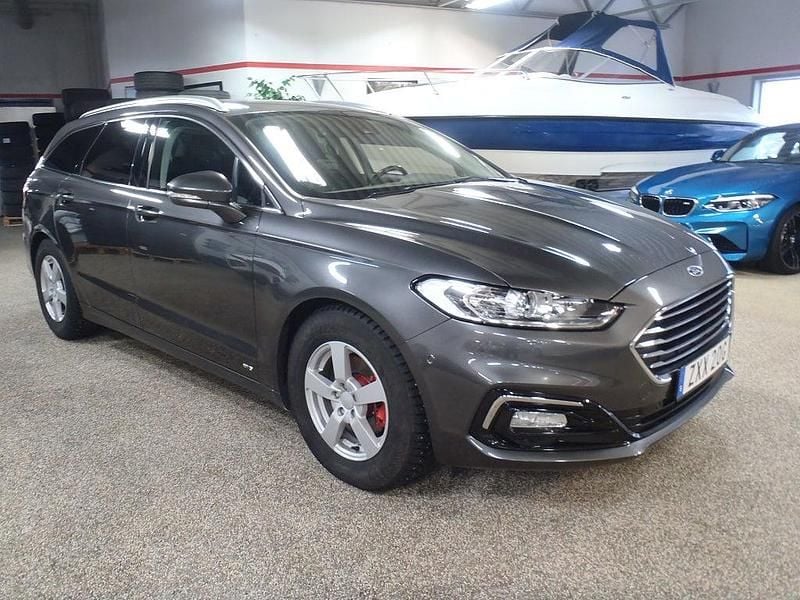 Begagnad Ford Mondeo Titanium 190 HK (139 kW) 2019 Grå metallic Kombi