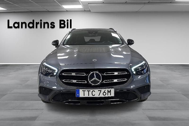 Begagnad Mercedes E220 All-Terrain Night 200 HK (147 kW) 2022 Grå Kombi