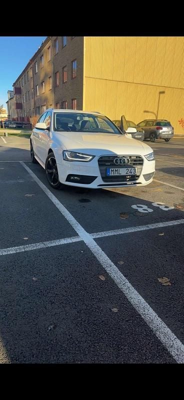Begagnad Audi A4 180 HK (132 kW) 2014 Kombi