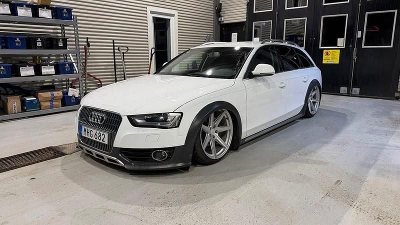 Vit Begagnad 2012 Audi A4 Allroad Kombi | 174 900 kr - Bild 1/4