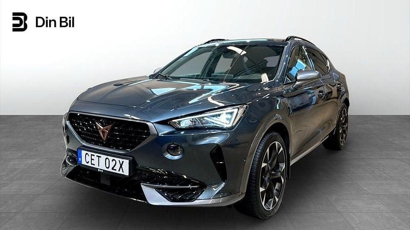 Grå (magnetic tech metallic) Begagnad 2024 Cupra Formentor VZ SUV | 314 900 kr (Bra pris) - Bild 1/4