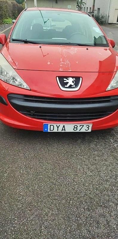 Röd Begagnad 2008 Peugeot 207 Halvkombi | 24 000 kr (Bra pris) - Bild 1/4