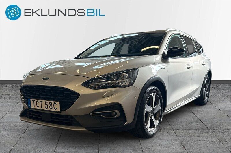 Grå Begagnad 2019 Ford Focus Active Kombi | 189 900 kr (Marknadspris) - Bild 1/4