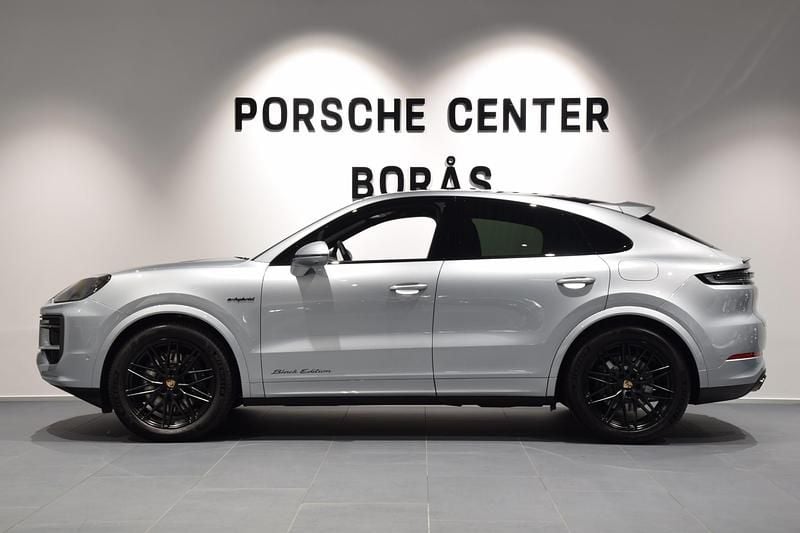Ny Porsche Cayenne Black Edition 470 HK (345 kW) 2025 Silver SUV