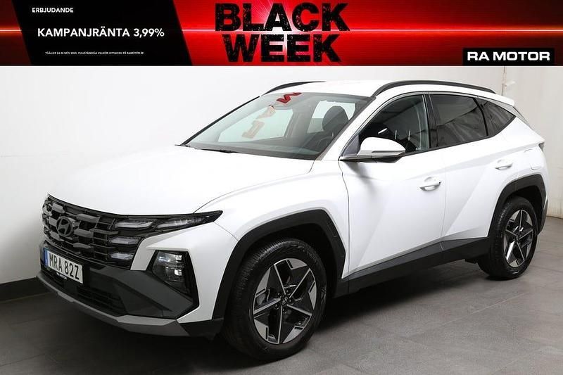 Atlas white Begagnad 2025 Hyundai Tucson Advanced SUV | 419 900 kr (Lite dyr) - Bild 1/4