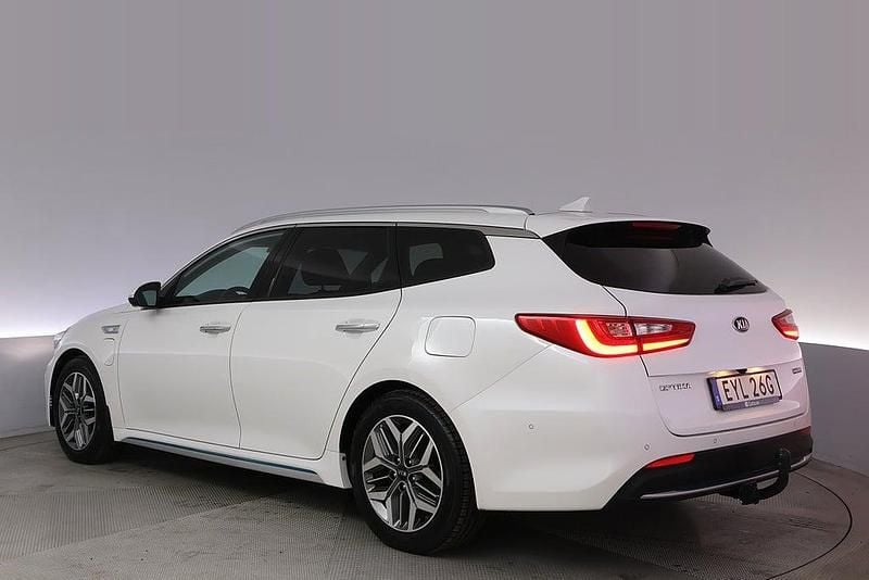 Begagnad Kia Optima Sport 205 HK (150 kW) 2019 Vit Kombi