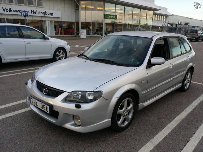 Mazda 323f 2002