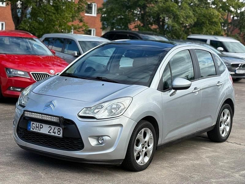 Silver Begagnad 2010 Citroën C3 Halvkombi | 34 500 kr (Marknadspris) - Bild 1/4