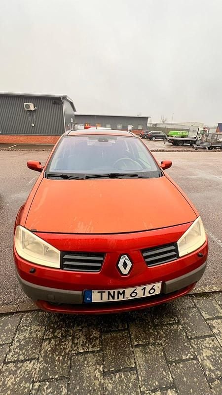 Begagnad 2003 Renault Mégane II | 18 000 kr (Marknadspris) - Bild 1/4