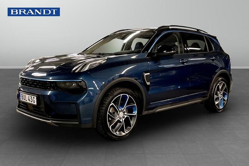 Blå Begagnad 2022 Lynk & Co 01 SUV | 289 900 kr (Marknadspris) - Bild 1/4