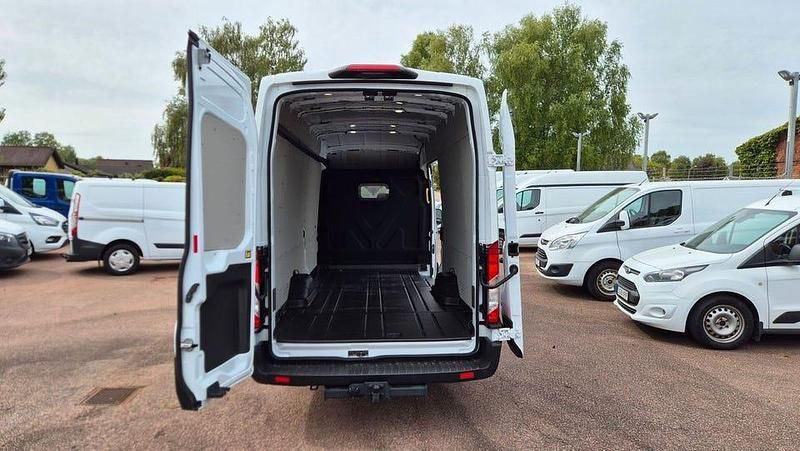 Begagnad Ford Transit 165 HK (121 kW) 2023 Vit Van