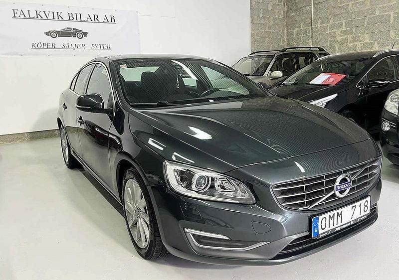 Begagnad Volvo S60 Momentum 136 HK (100 kW) 2013 Grå Sedan
