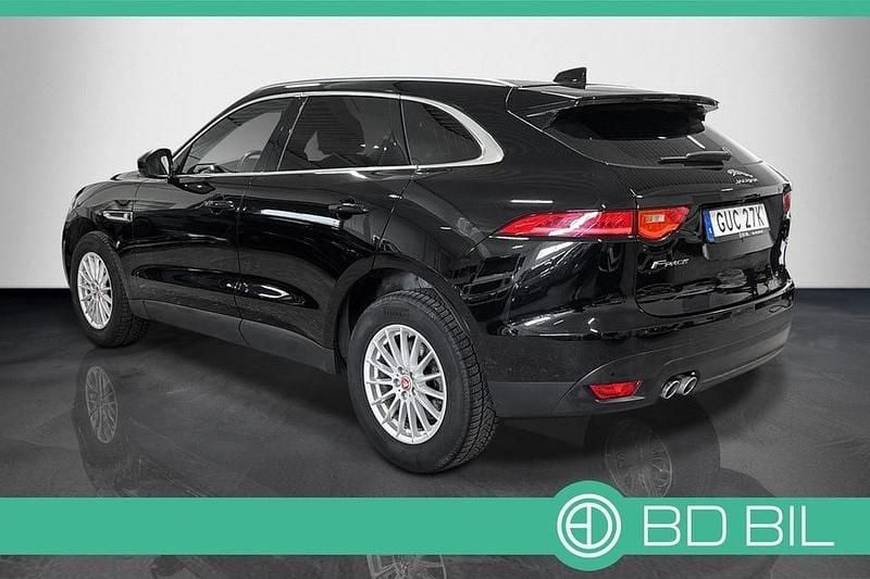 Begagnad Jaguar F-Pace 180 HK (132 kW) 2019 Svart SUV