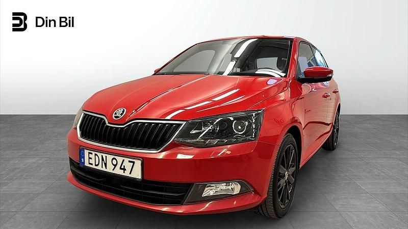 Röd Begagnad 2018 Skoda Fabia Halvkombi | 114 900 kr (Marknadspris) - Bild 1/4