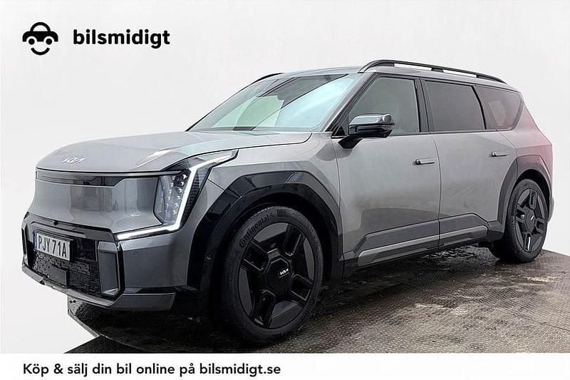 Grå Begagnad 2023 Kia EV9 GT-Line SUV | 699 800 kr (Marknadspris) - Bild 1/3