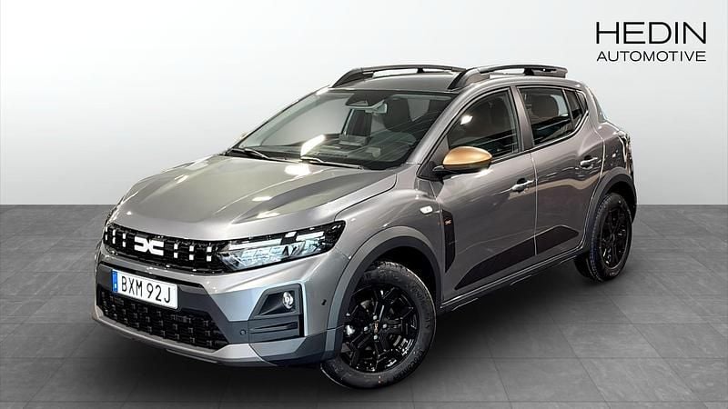 Grå Ny 2025 Dacia Sandero Extreme Halvkombi | 259 900 kr (Marknadspris) - Bild 1/4