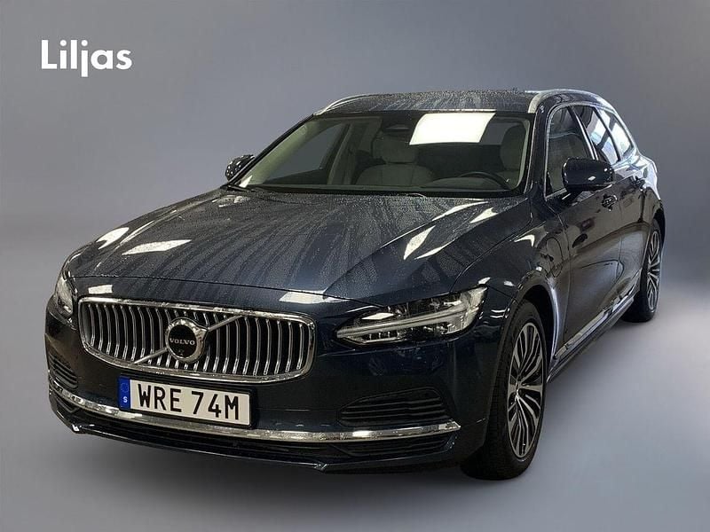 Blå Begagnad 2023 Volvo V90 Core Kombi | 429 000 kr (Marknadspris) - Bild 1/3
