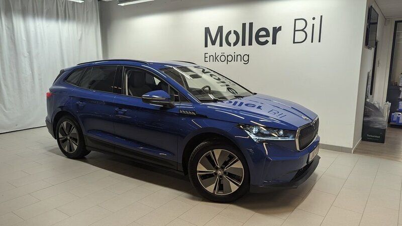 Blå (energy blue) Begagnad 2022 Skoda Enyaq iV SUV | 299 900 kr (Superpris) - Bild 1/3