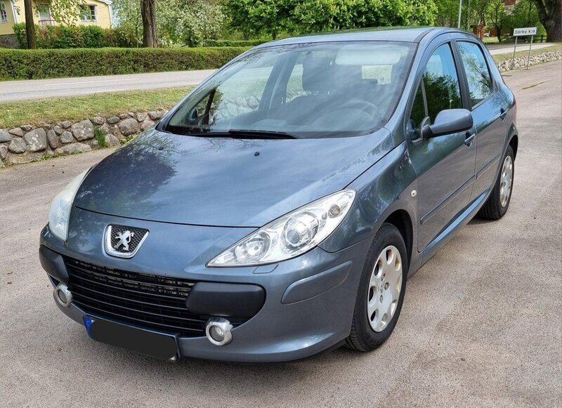 Grå Begagnad 2006 Peugeot 307 Halvkombi | 17 900 kr (Marknadspris) - Bild 1/4