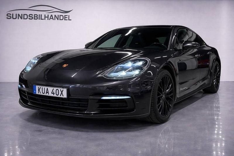 Begagnad Porsche Panamera 4 Edition 462 HK (339 kW) 2020 Grå Sedan